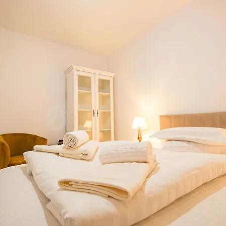 Noua Apart * Braşov